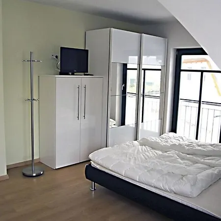 Rebecka Comfortable Nyaraló *